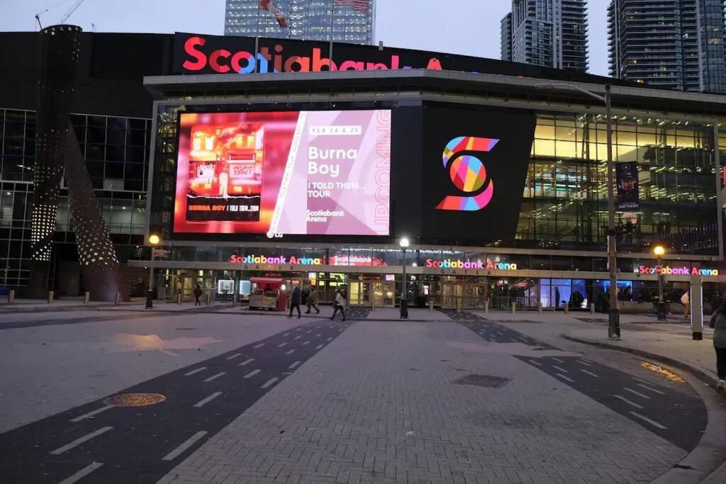 Cn Lovers Toronto Exterior foto
